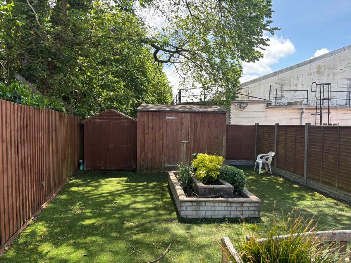 The garden at Llandaff House Care Home